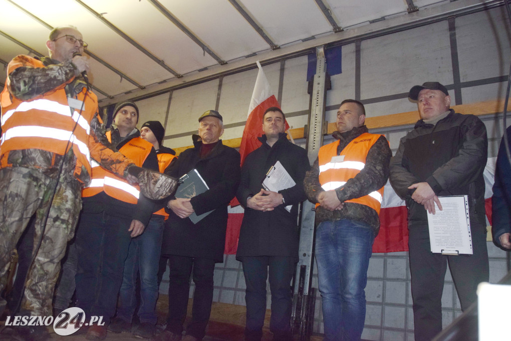 Nocne spotkanie na rolniczej blokadzie