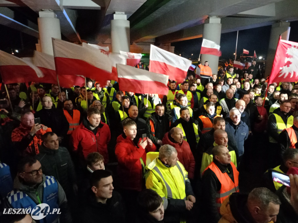 Nocne spotkanie na rolniczej blokadzie