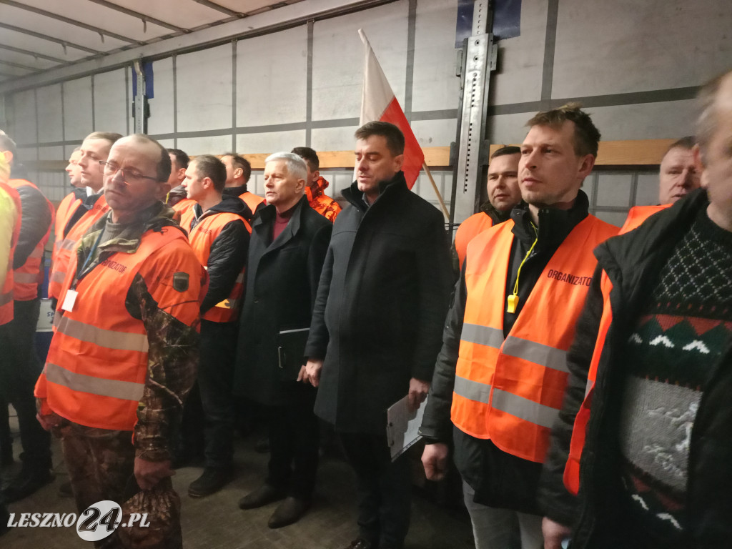 Nocne spotkanie na rolniczej blokadzie