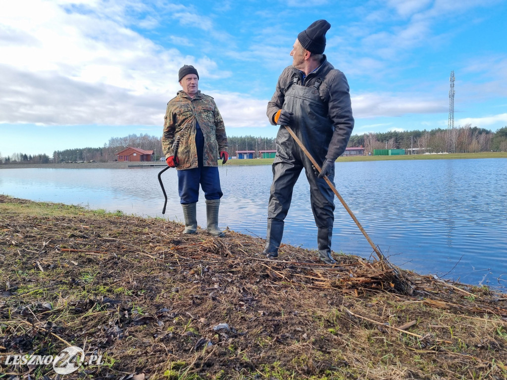 Szykują zbiornik na sezon