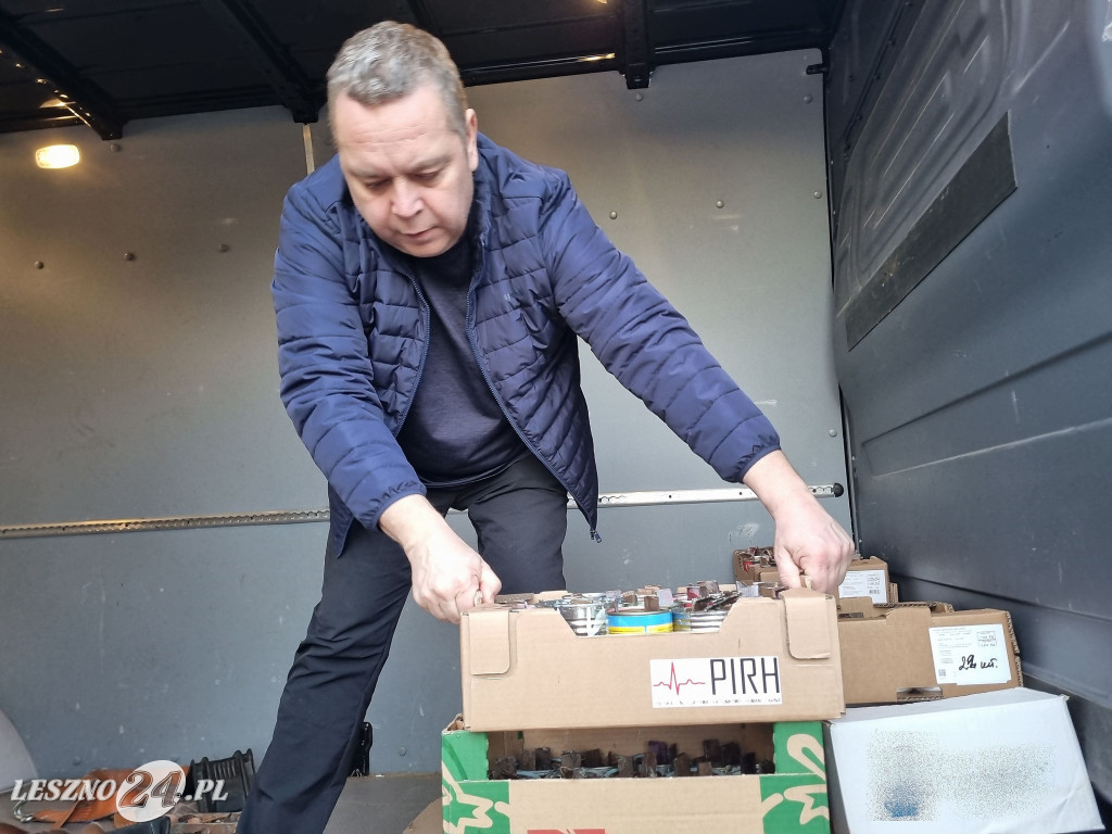 Świeczki okopowe jadą na front