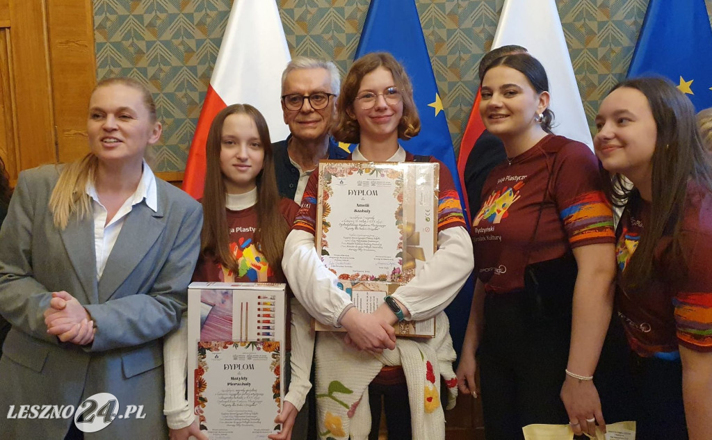 Nagrody dla sekcji plastycznej z Rydzyny