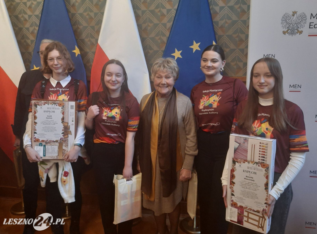 Nagrody dla sekcji plastycznej z Rydzyny