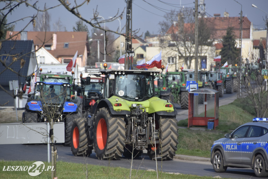 Przejazd rolników z Rydzyny do Kaczkowa