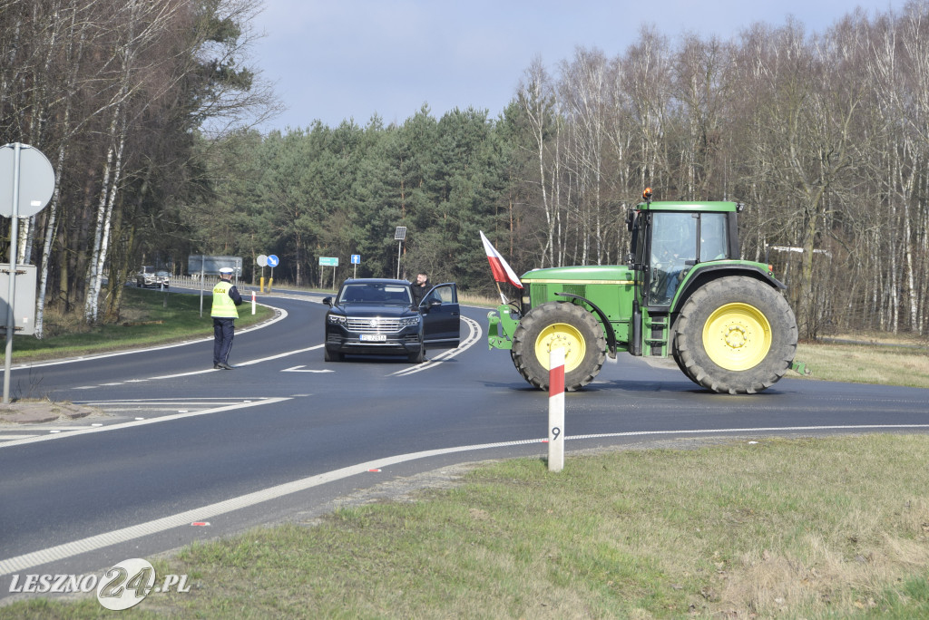 Przejazd rolników z Rydzyny do Kaczkowa
