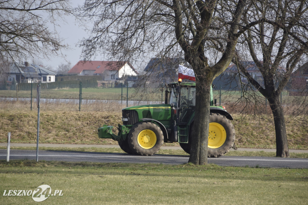 Przejazd rolników z Rydzyny do Kaczkowa