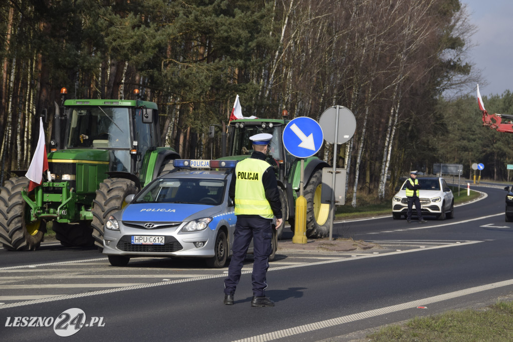 Przejazd rolników z Rydzyny do Kaczkowa