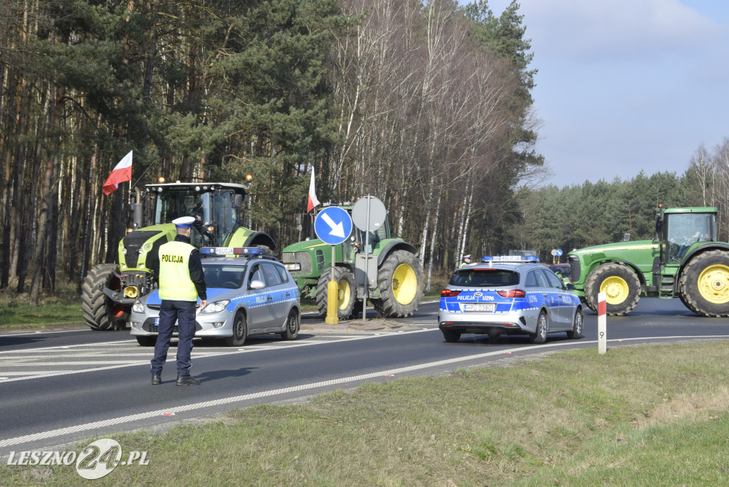 Przejazd rolników z Rydzyny do Kaczkowa