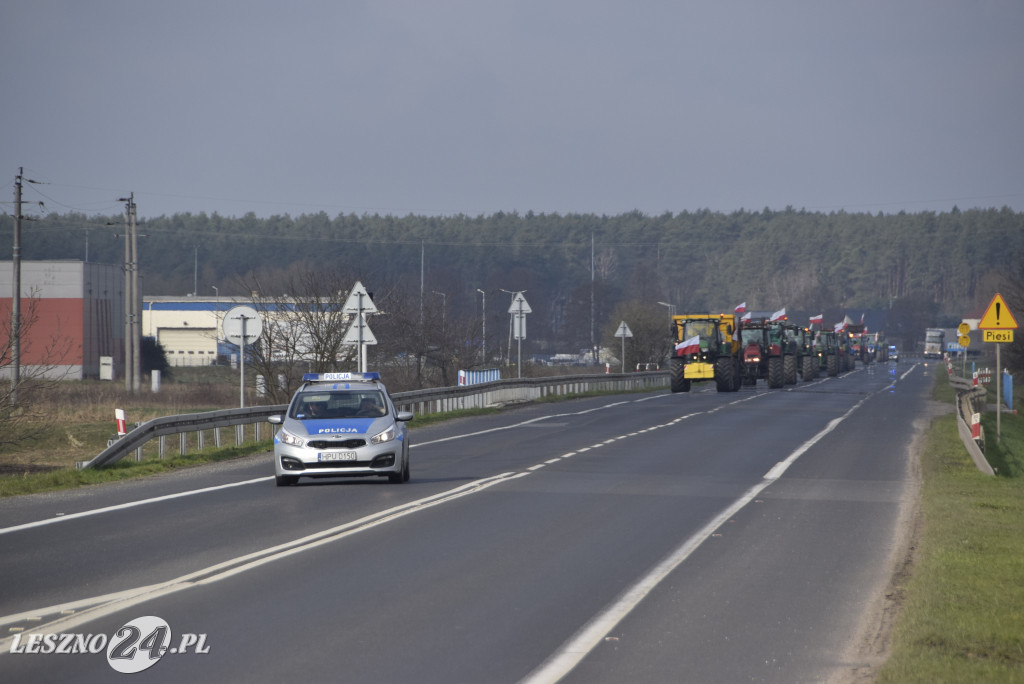 Przejazd rolników z Rydzyny do Kaczkowa