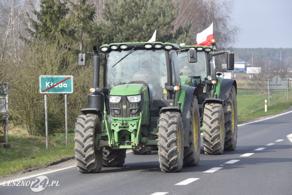 Przejazd rolników z Rydzyny do Kaczkowa