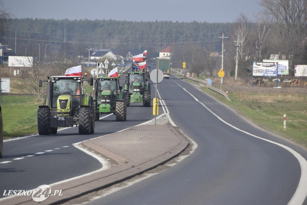 Przejazd rolników z Rydzyny do Kaczkowa