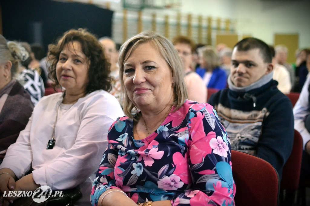 Eleni zaśpiewała dla pań z gminy Krzemieniewo