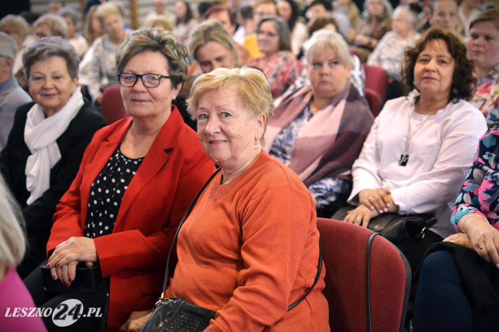 Eleni zaśpiewała dla pań z gminy Krzemieniewo