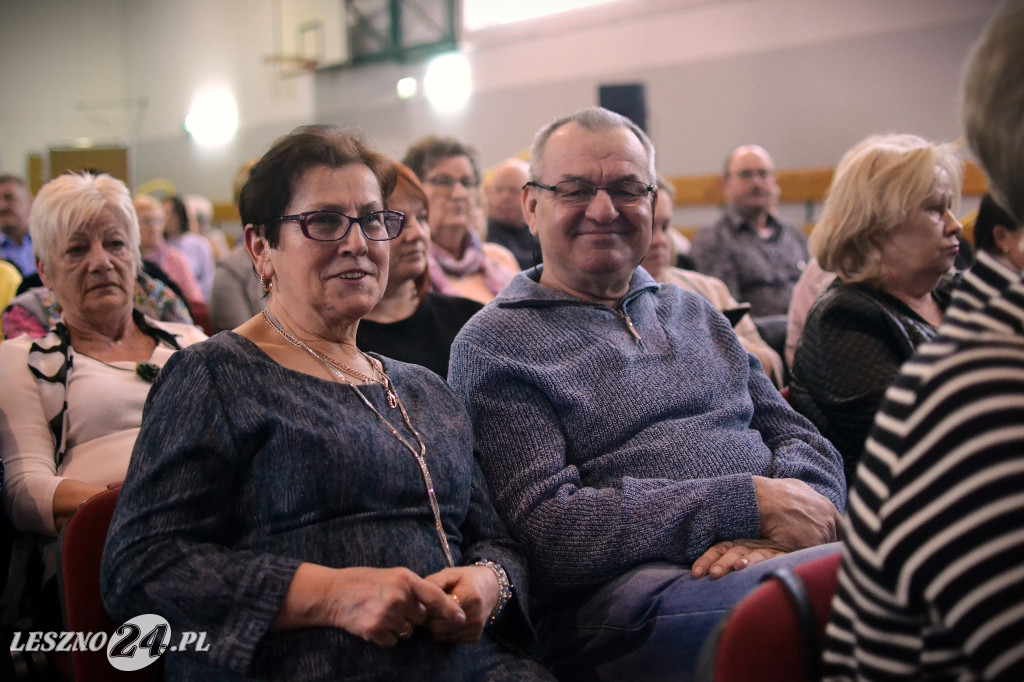 Eleni zaśpiewała dla pań z gminy Krzemieniewo