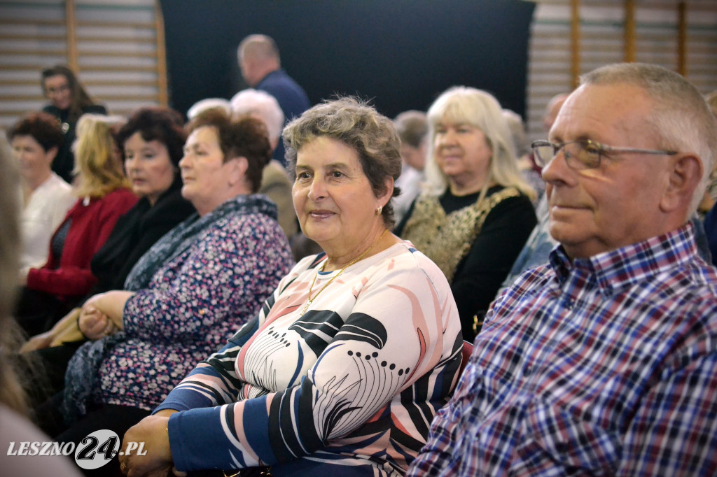 Eleni zaśpiewała dla pań z gminy Krzemieniewo