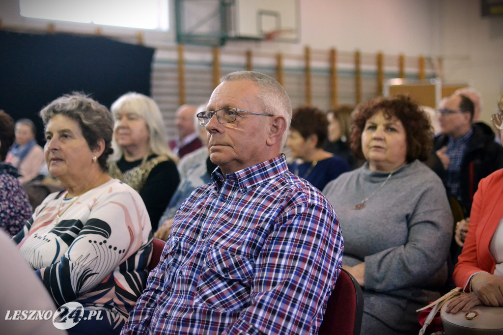 Eleni zaśpiewała dla pań z gminy Krzemieniewo