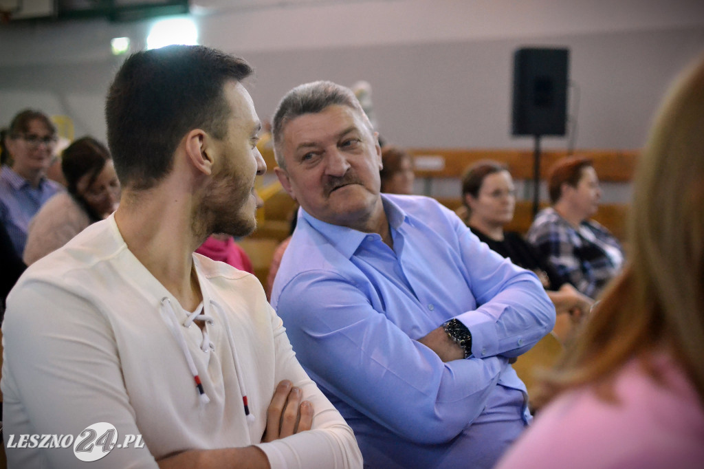 Eleni zaśpiewała dla pań z gminy Krzemieniewo
