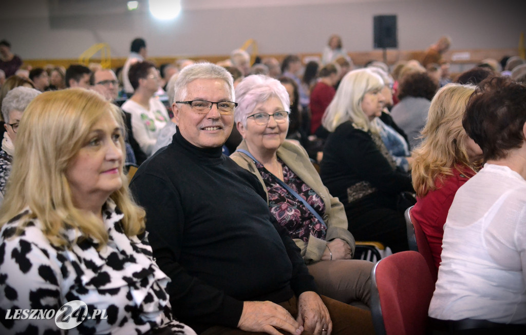 Eleni zaśpiewała dla pań z gminy Krzemieniewo