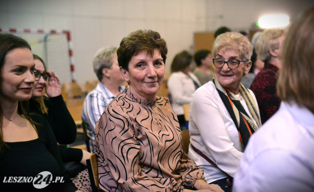 Eleni zaśpiewała dla pań z gminy Krzemieniewo