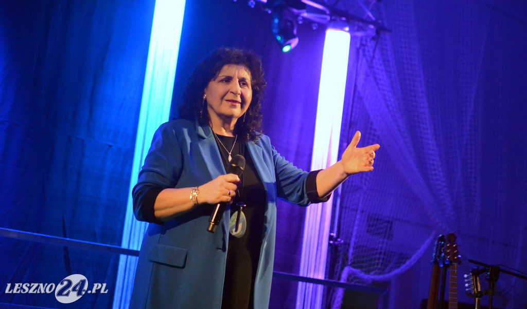 Eleni zaśpiewała dla pań z gminy Krzemieniewo
