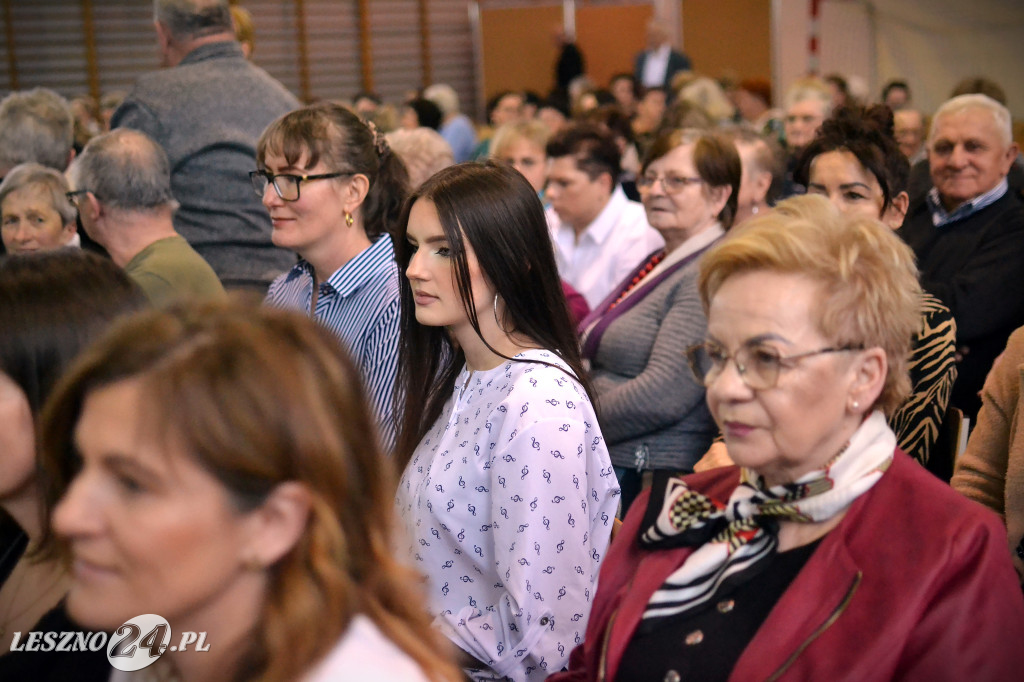 Eleni zaśpiewała dla pań z gminy Krzemieniewo