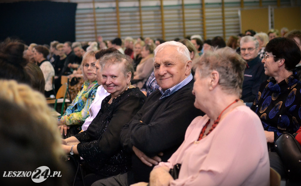 Eleni zaśpiewała dla pań z gminy Krzemieniewo