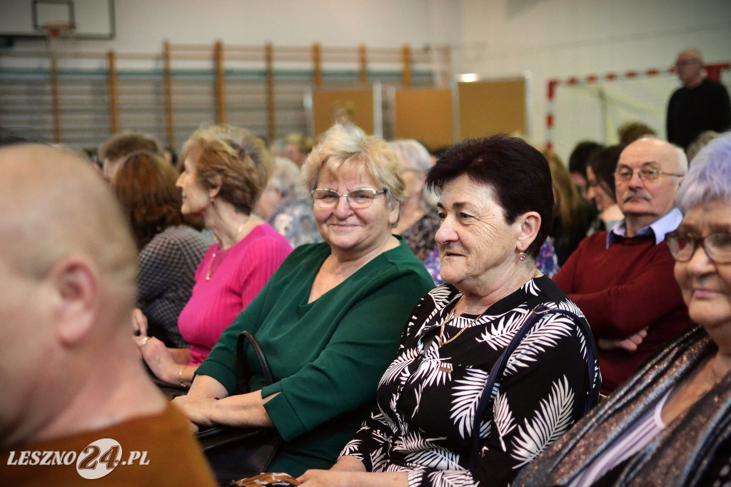 Eleni zaśpiewała dla pań z gminy Krzemieniewo