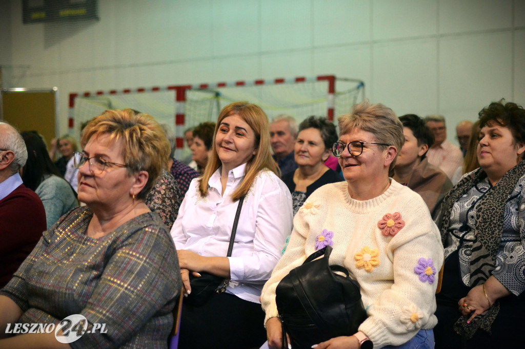 Eleni zaśpiewała dla pań z gminy Krzemieniewo