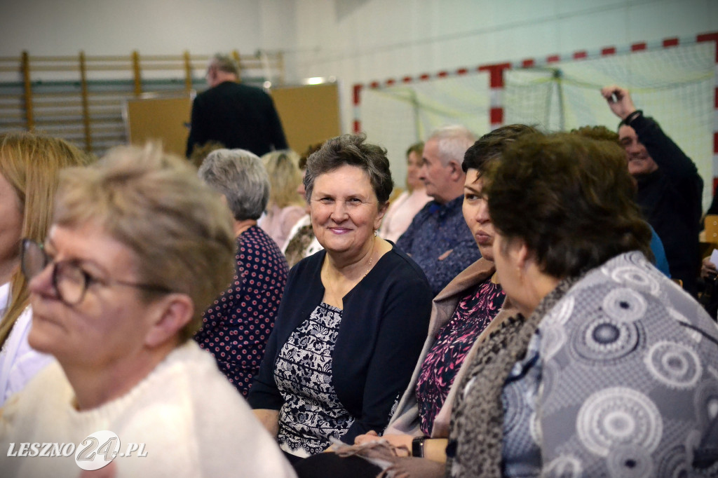 Eleni zaśpiewała dla pań z gminy Krzemieniewo