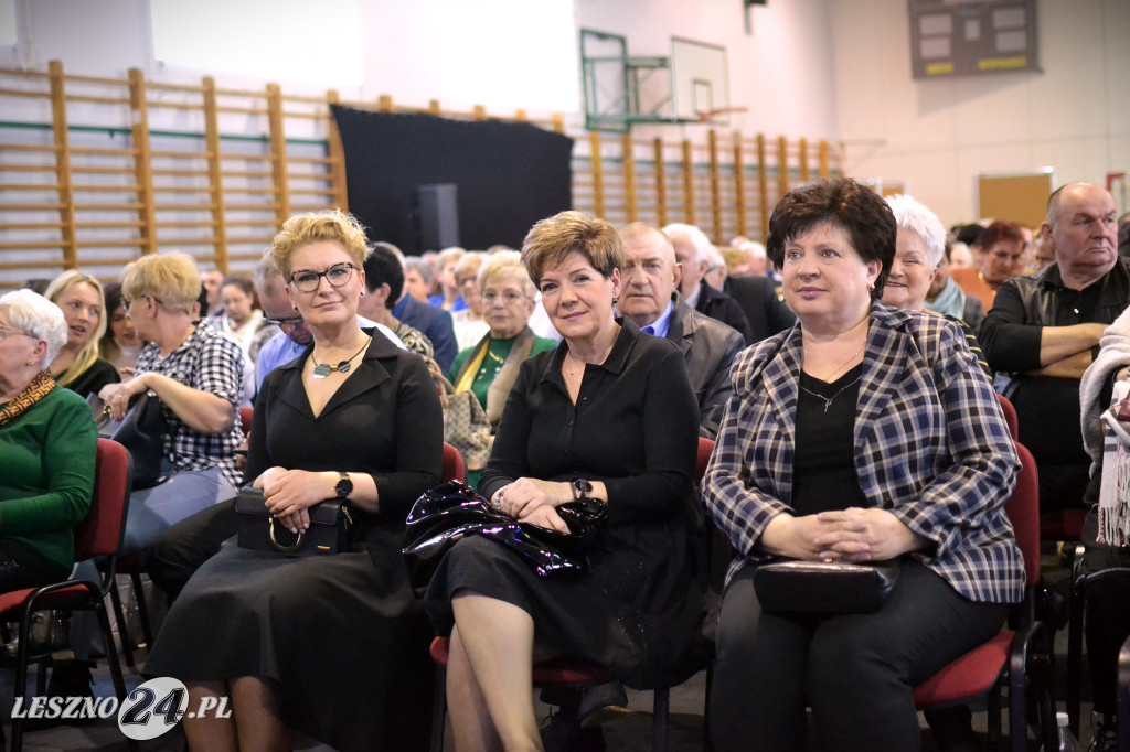 Eleni zaśpiewała dla pań z gminy Krzemieniewo
