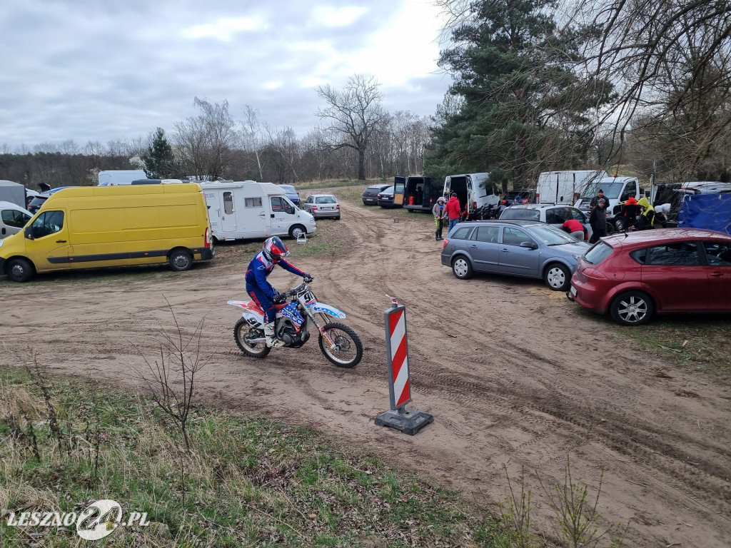 Charytatywnie zaczęli sezon na Zaborowie