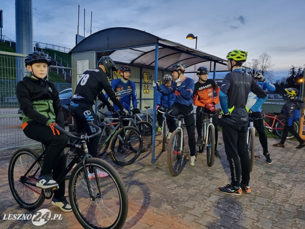 Pierwszy trening LKS Szawer Leszno