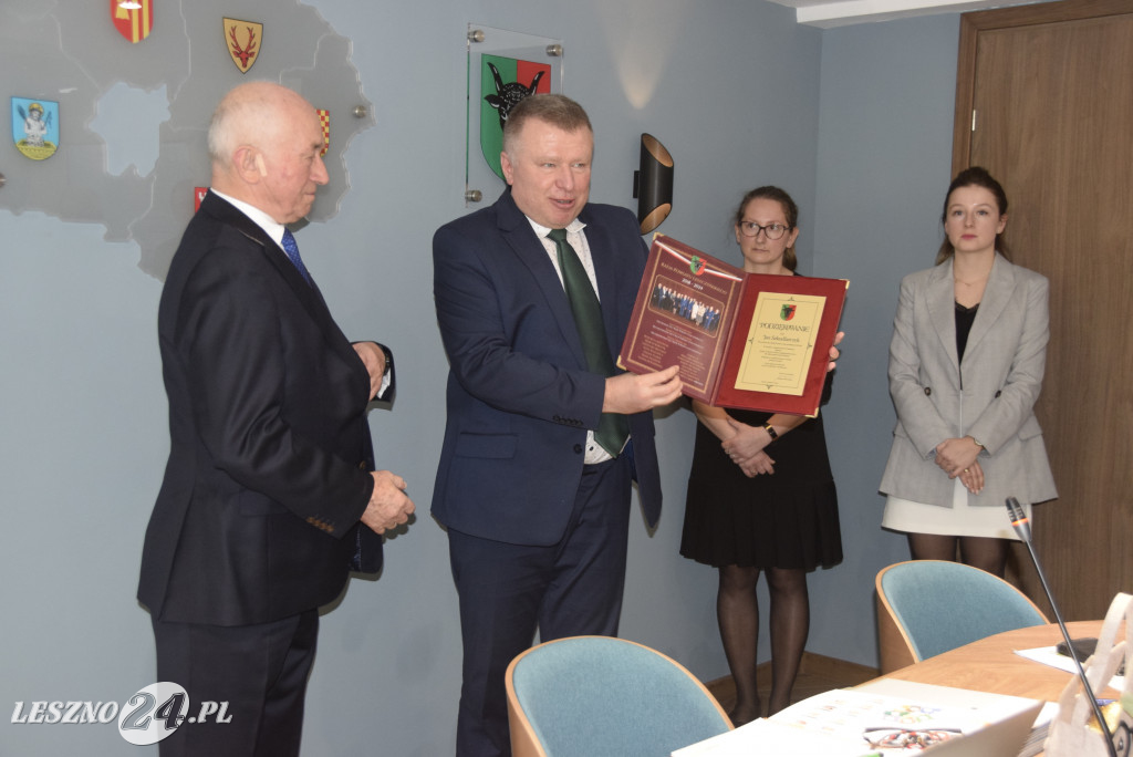 Powiatowi radni podziękowali sobie za współpracę