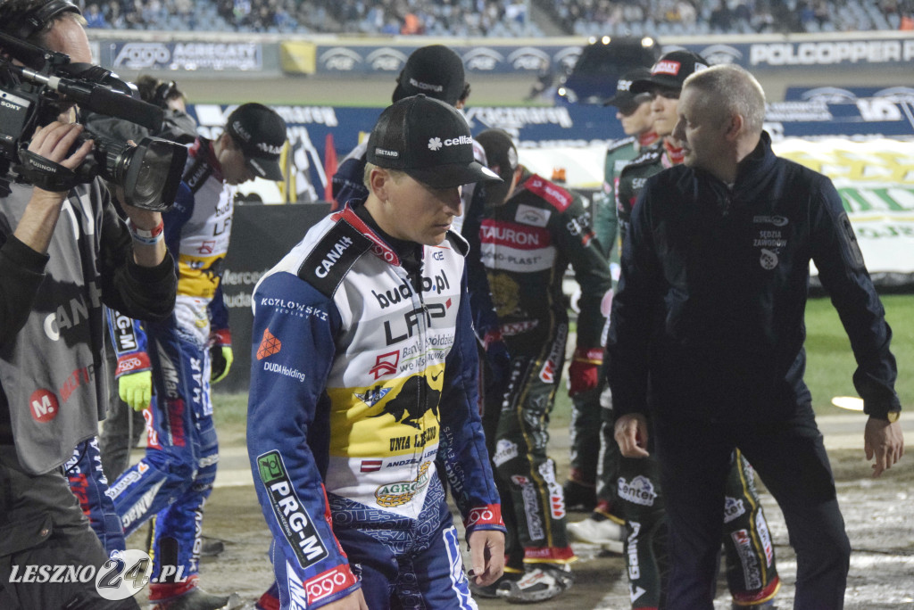 Unia- Włókniarz 47:43