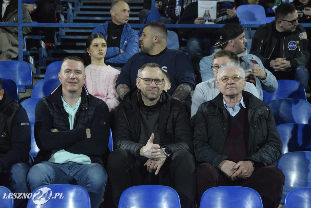 Unia- Włókniarz 47:43