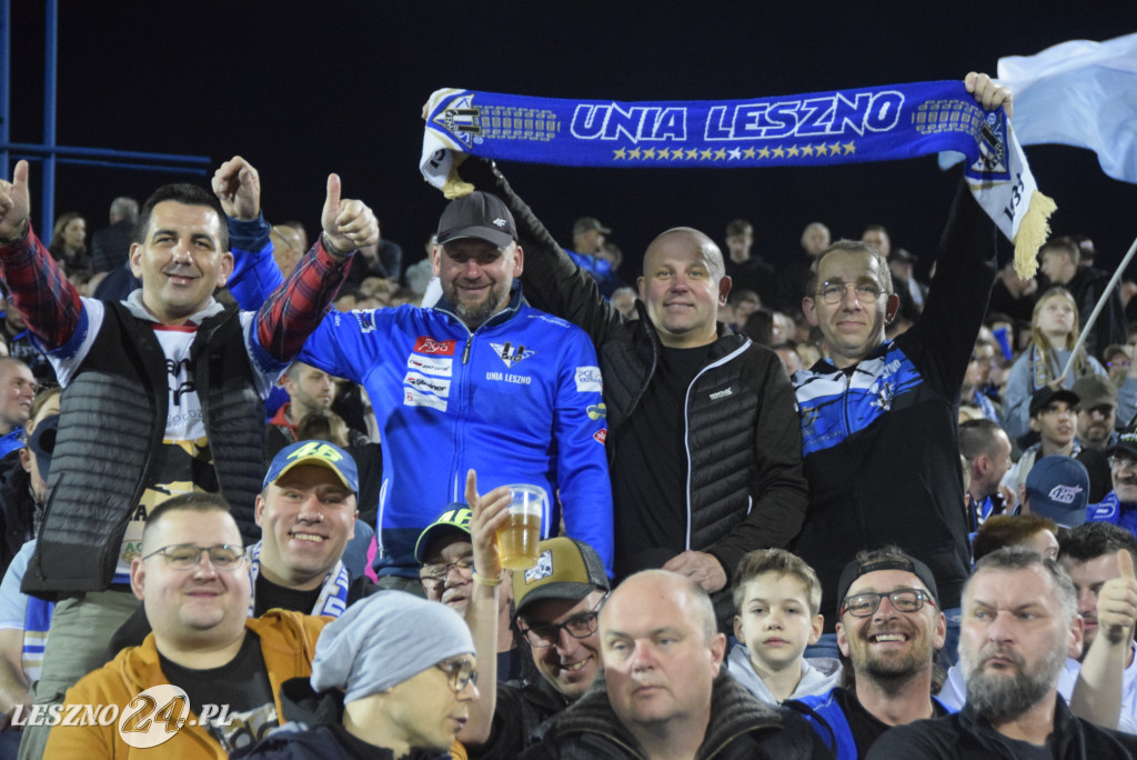 Unia- Włókniarz 47:43