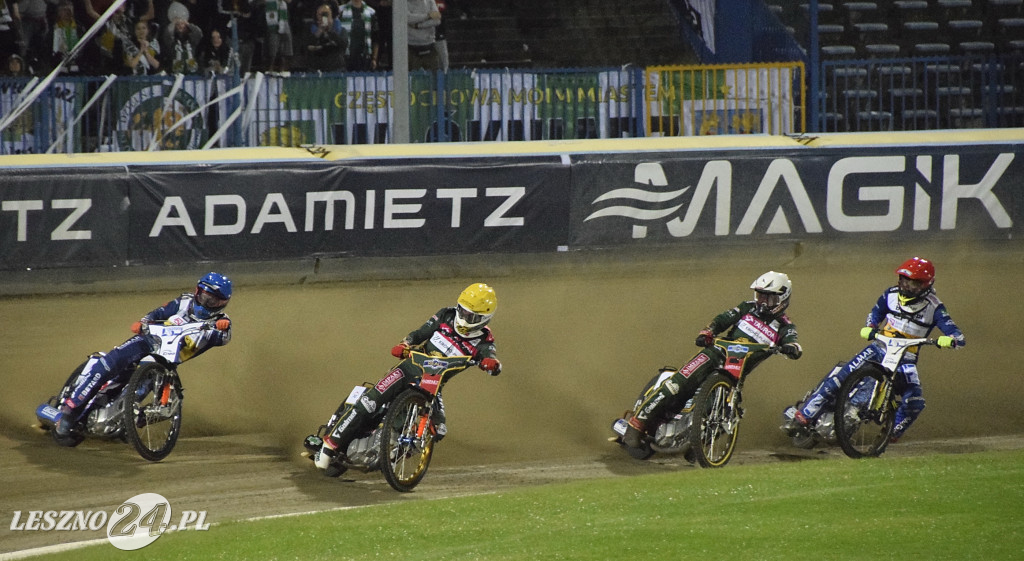 Unia- Włókniarz 47:43