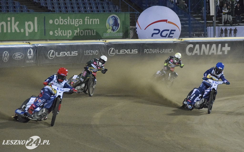 Unia- Włókniarz 47:43