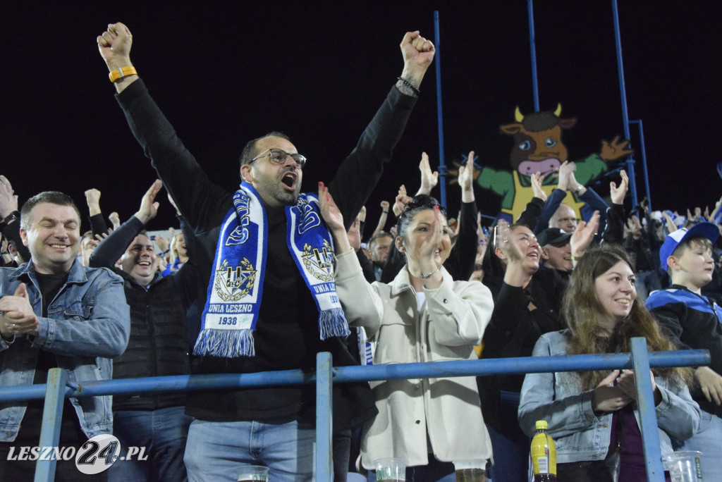 Unia- Włókniarz 47:43