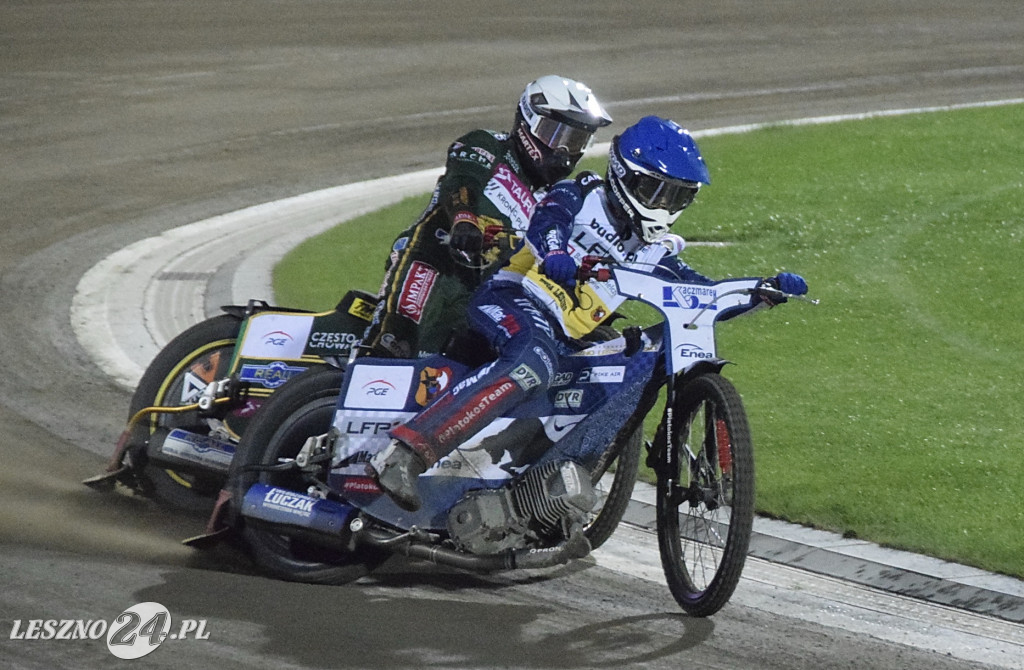 Unia- Włókniarz 47:43