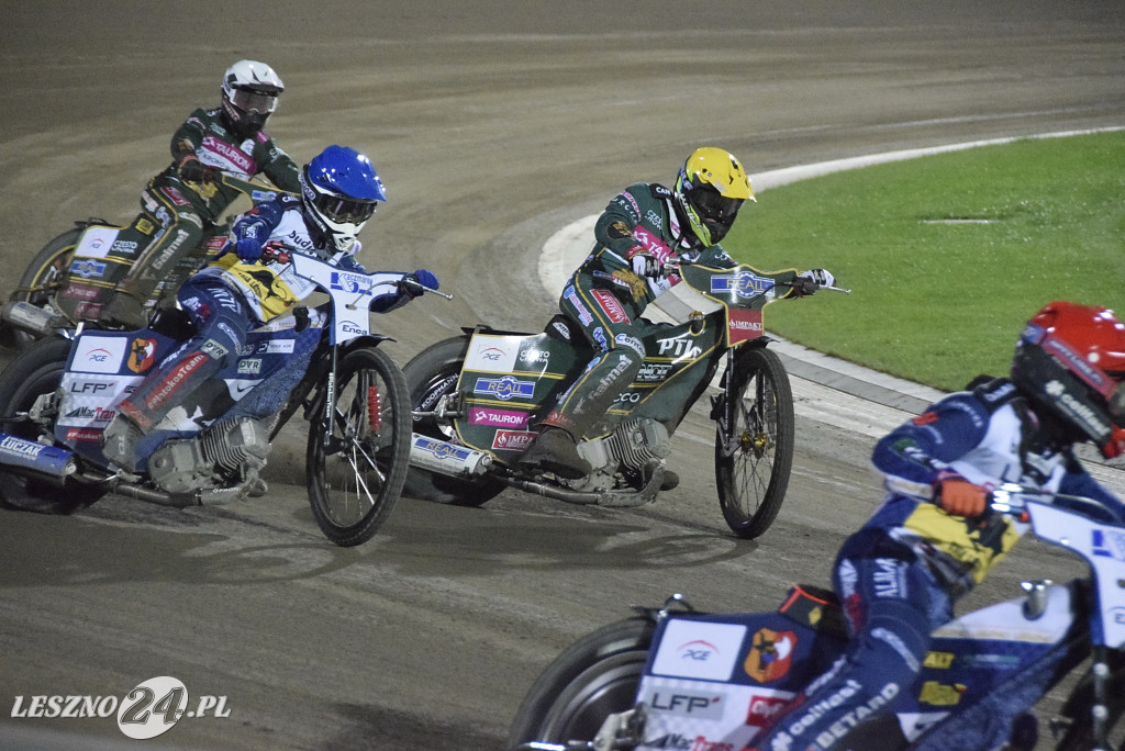 Unia- Włókniarz 47:43
