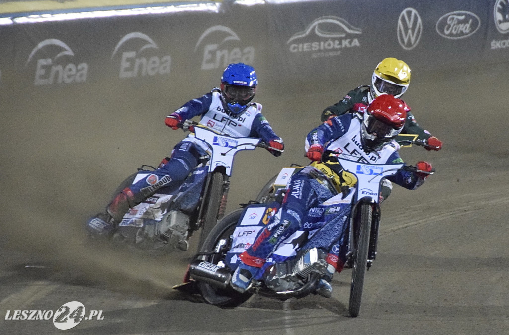 Unia- Włókniarz 47:43