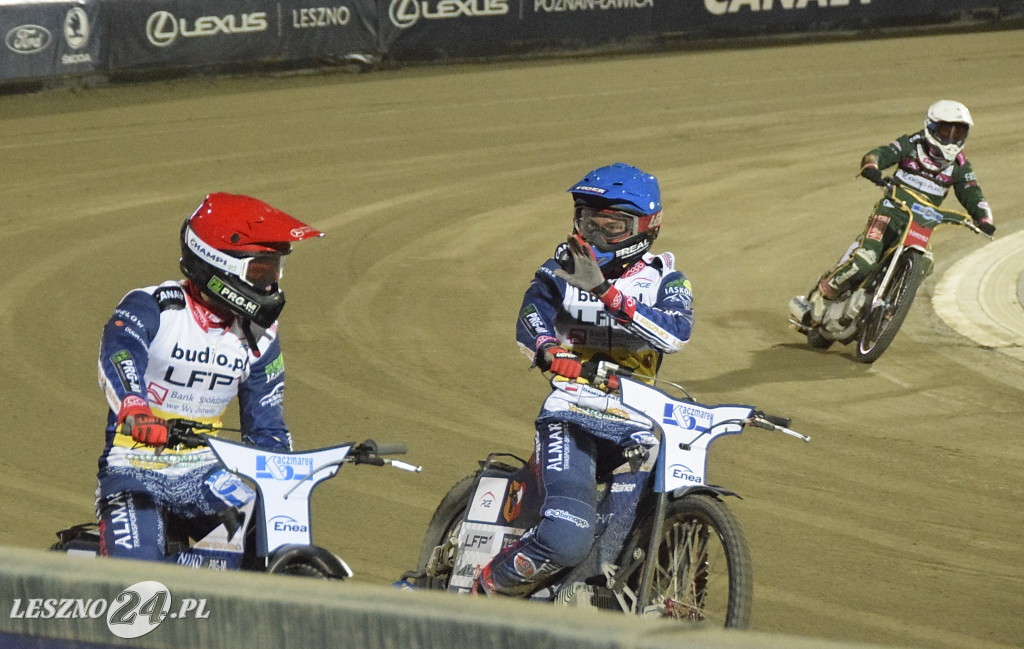 Unia- Włókniarz 47:43