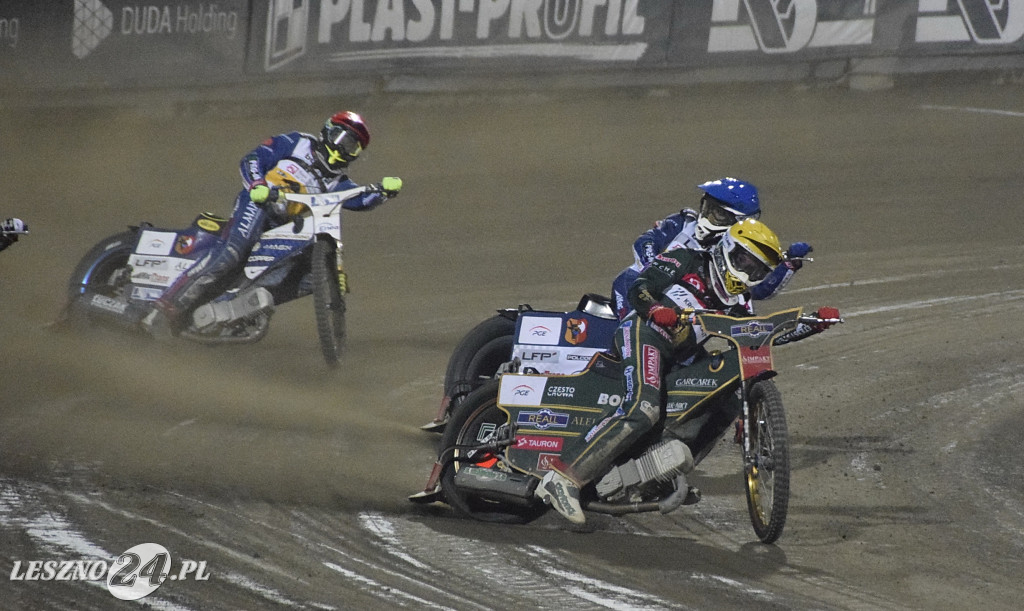 Unia- Włókniarz 47:43