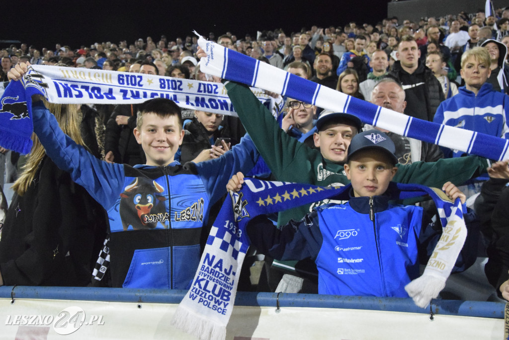 Unia- Włókniarz 47:43