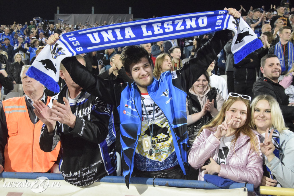 Unia- Włókniarz 47:43