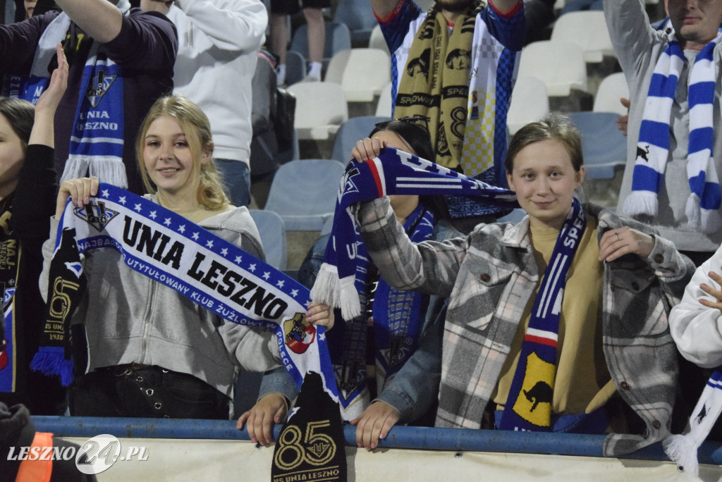 Unia- Włókniarz 47:43