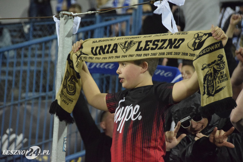 Unia- Włókniarz 47:43