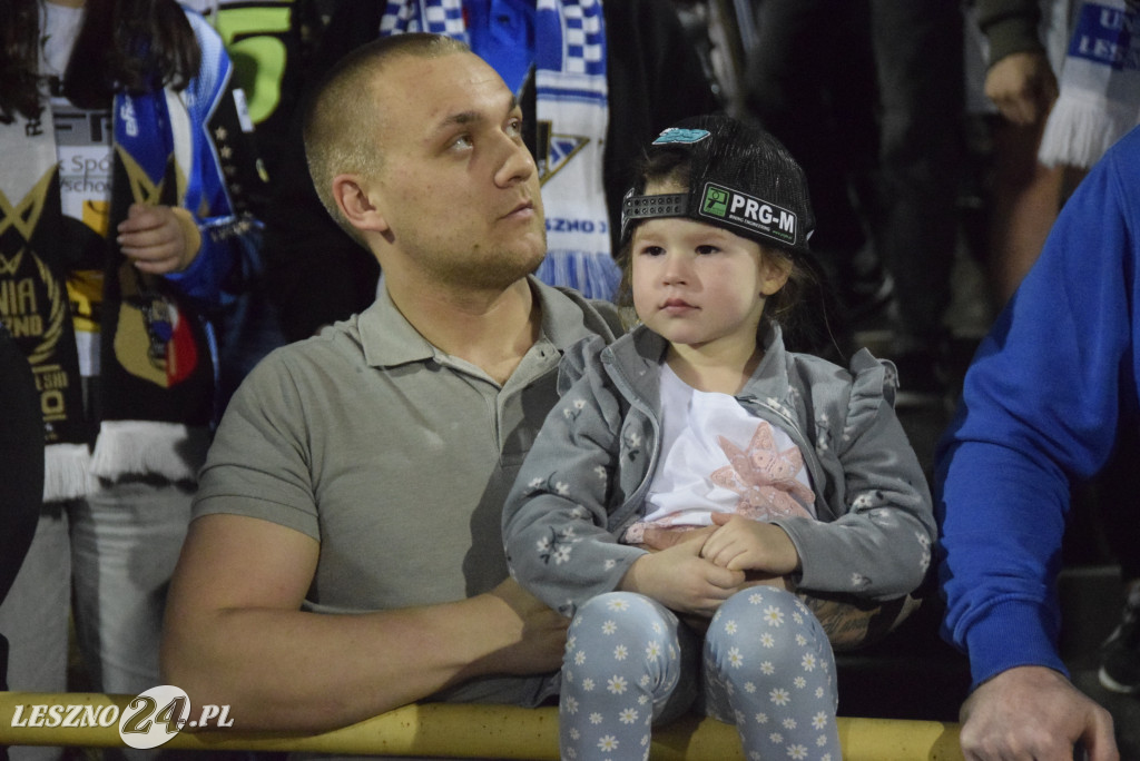 Unia- Włókniarz 47:43