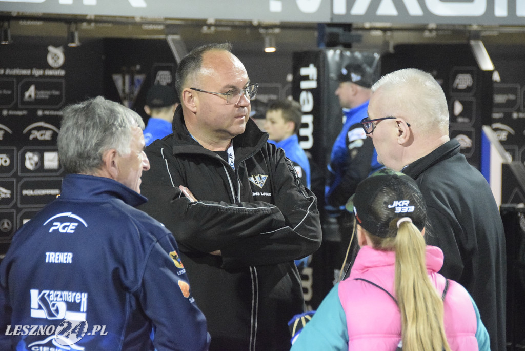 Unia- Włókniarz 47:43